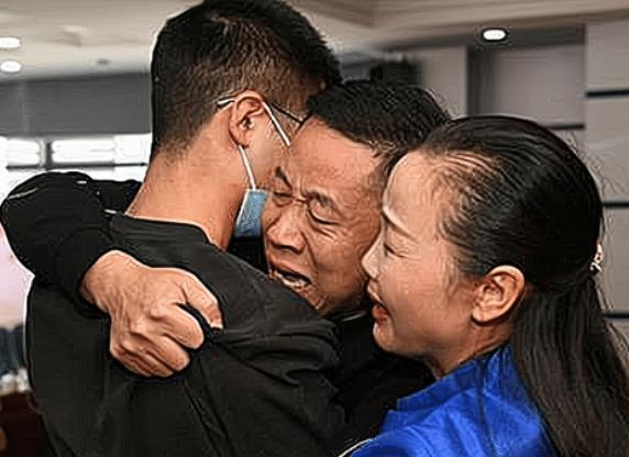 拐卖儿童中的“养父母”该当何罪？纸托盘奥柏包装：天下无拐”离我们有多远？